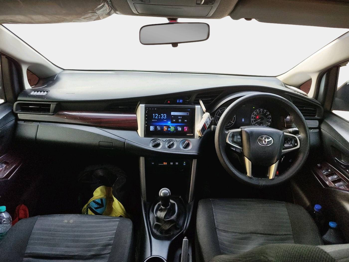 2018 Toyota Innova Crysta 2.4 GX 8 STR, Diesel, Manual, 2,61,994 km, interior