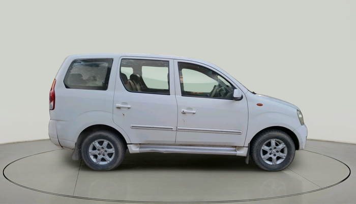 2010 Mahindra Xylo E8 BS III, Diesel, Manual, 81,982 km, exterior