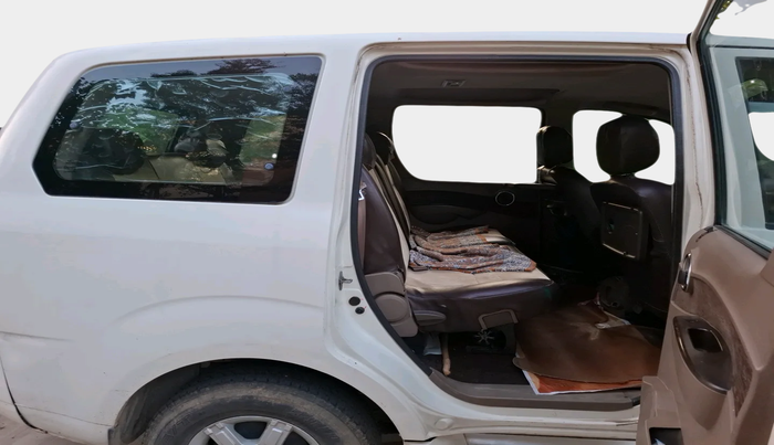 2010 Mahindra Xylo E8 BS III, Diesel, Manual, 81,982 km, interior