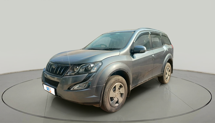 2017 Mahindra XUV500 W6, Diesel, Manual, 1,69,730 km, exterior