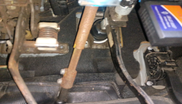 2017 Mahindra XUV500 W6, Diesel, Manual, 1,69,730 km, interior