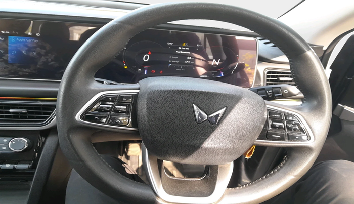 2023 Mahindra XUV700 AX3 D MT 5 STR, Diesel, Manual, 46,271 km, interior