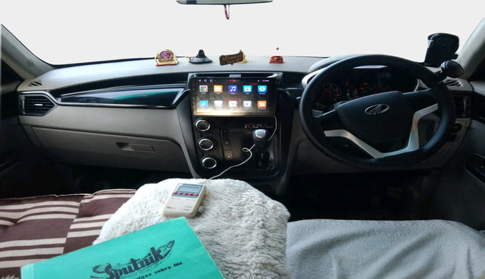 2016 Mahindra Kuv100 K6 D 6 STR, Diesel, Manual, 86,274 km, interior