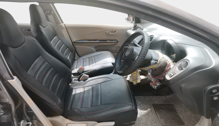 2015 Honda Amaze 1.2L I-VTEC S, Petrol, Manual, 1,31,931 km, interior