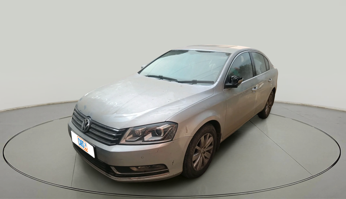 2011 Volkswagen Passat HIGHLINE DSG, Diesel, Automatic, 1,34,902 km, exterior