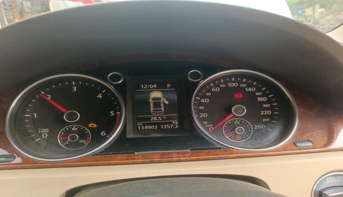 2011 Volkswagen Passat HIGHLINE DSG, Diesel, Automatic, 1,34,902 km, interior