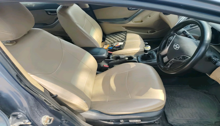 2013 Hyundai New Elantra 1.8 SX MT VTVT, Petrol, Manual, 1,02,170 km, interior