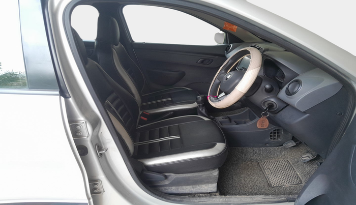 2016 Renault Kwid RXT 0.8, Petrol, Manual, 29,843 km, interior