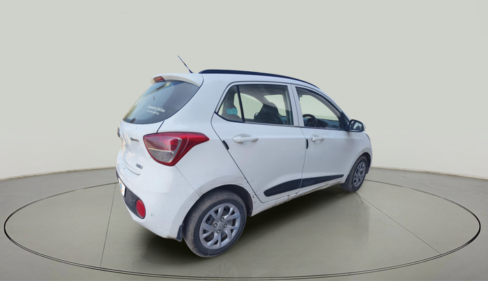 2017 Hyundai Grand i10 SPORTZ (O) 1.2 U2 CRDI, Diesel, Manual, 85,370 km, exterior