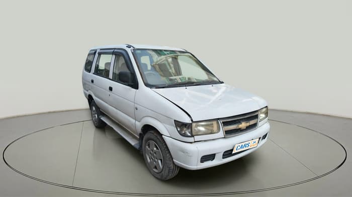 2010 Chevrolet Tavera LS B3 10 STR BS III, Diesel, Manual, 2,87,309 km, exterior