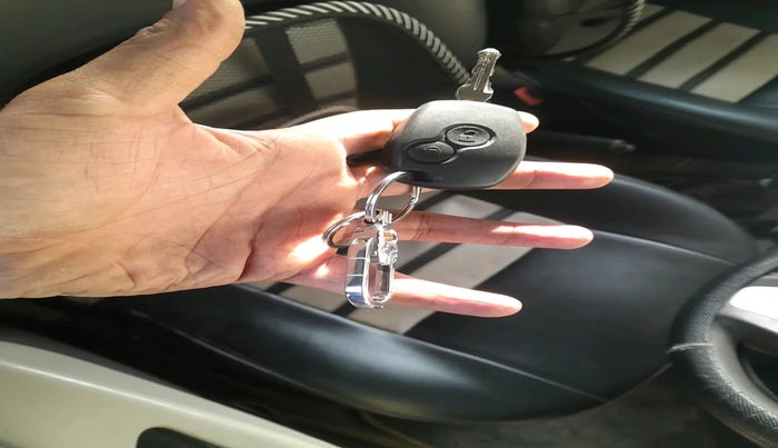 2015 Renault Lodgy 85 PS RXL, Diesel, Manual, 3,44,802 km, interior