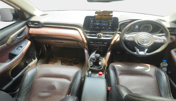 2022 Maruti Grand Vitara ALPHA SMART HYBRID ALLGRIP, Petrol, Manual, 88,679 km, interior