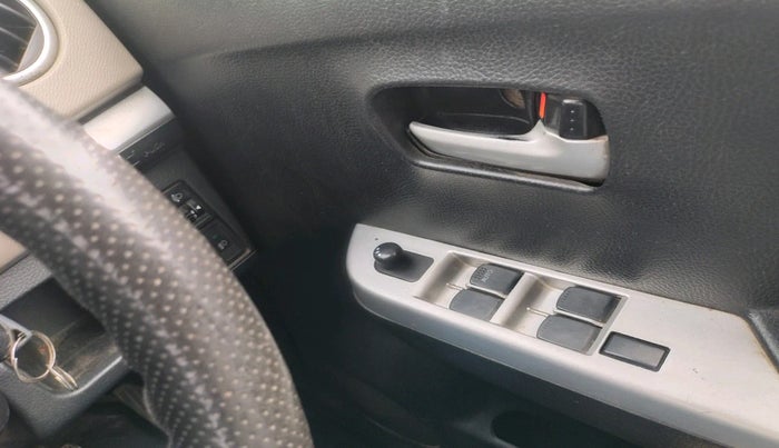 2015 Maruti Wagon R 1.0 VXI, Petrol, Manual, 1,31,093 km, interior