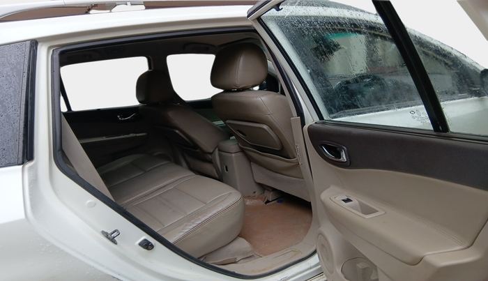 2013 Renault Koleos 4x4 AT, Diesel, Automatic, 1,52,250 km, interior