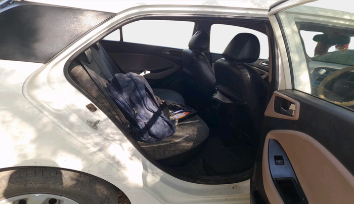 2014 Hyundai Elite i20 SPORTZ 1.4 CRDI, Diesel, Manual, 1,36,939 km, interior