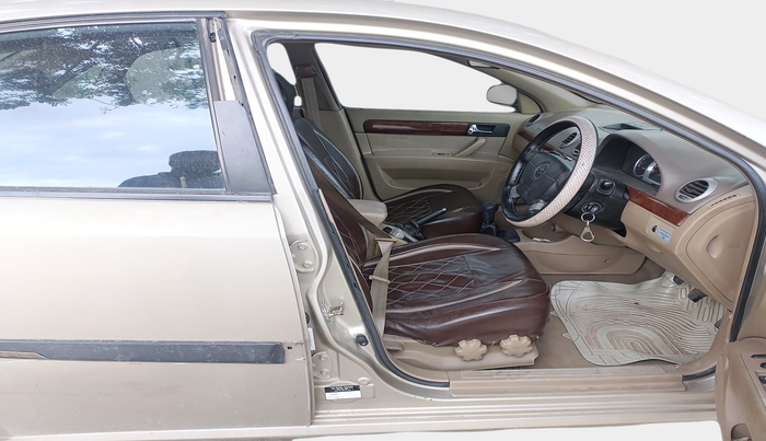 2011 Chevrolet Optra Magnum LT 2.0 TCDI, Diesel, Manual, 1,13,159 km, interior