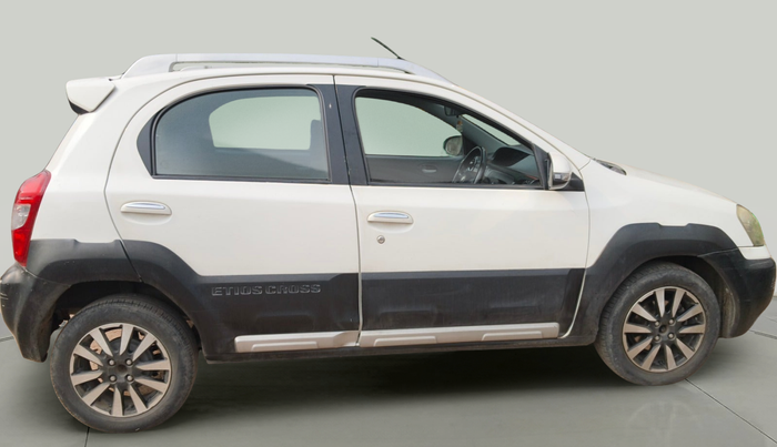 2014 Toyota Etios CROSS 1.4 VD, Diesel, Manual, 1,85,744 km, exterior