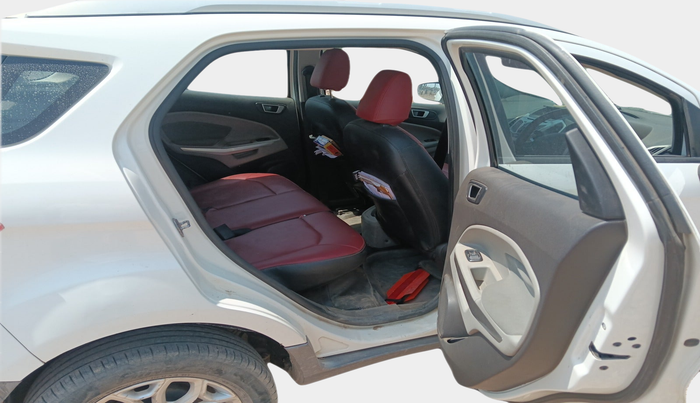 2015 Ford Ecosport TITANIUM 1.5L DIESEL, Diesel, Manual, 1,75,980 km, interior