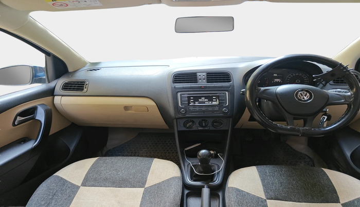 2017 Volkswagen Ameo COMFORTLINE 1.2L, Petrol, Manual, 1,22,066 km, interior