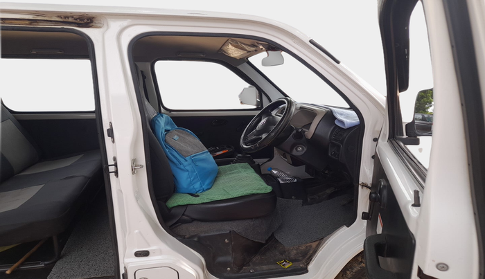 2023 Maruti Eeco 5 STR AC CNG, Petrol, Manual, 62,202 km, interior