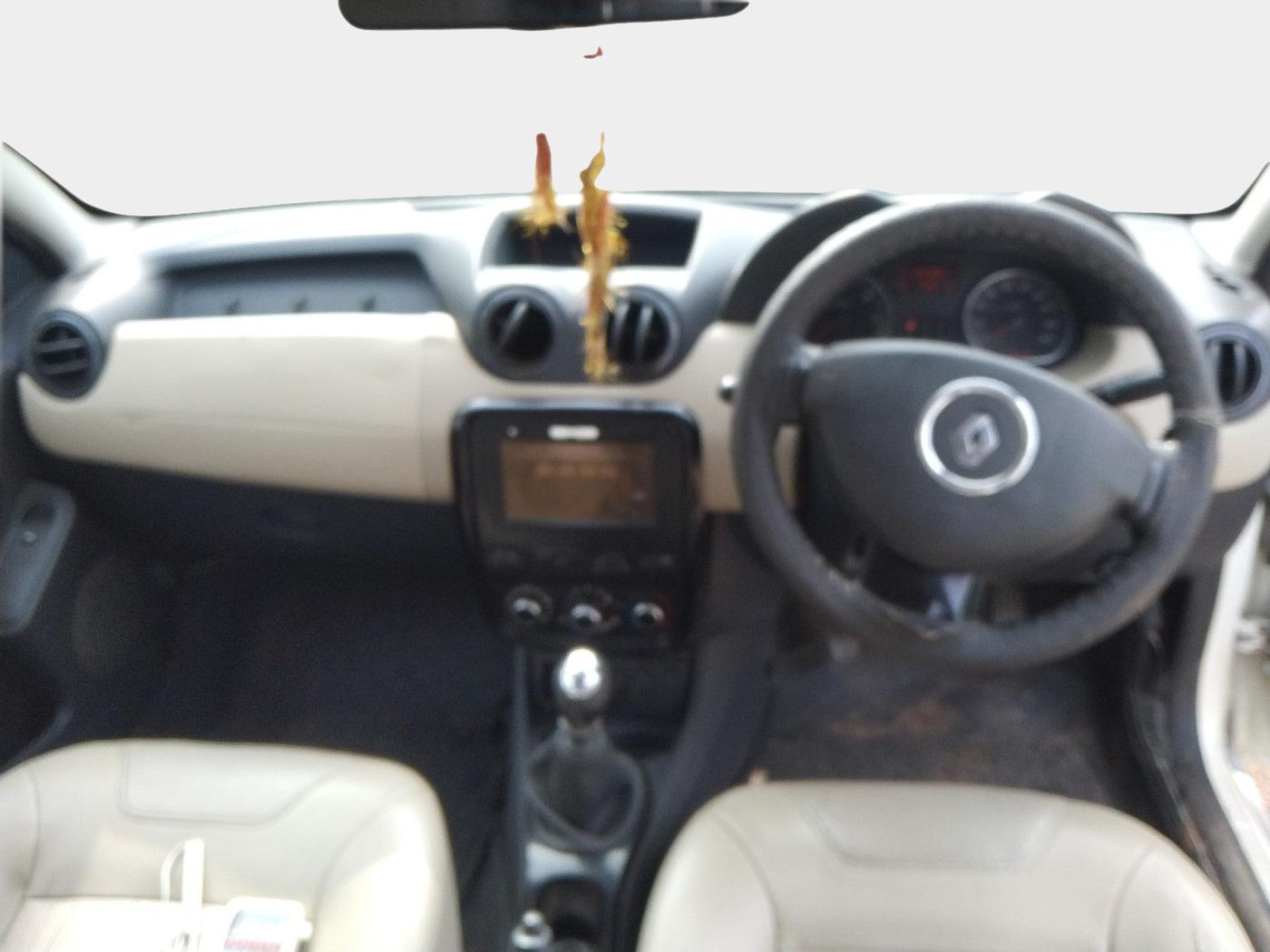 2014 Renault Duster 110 PS RXZ DIESEL, Diesel, Manual, 1,53,302 km, interior
