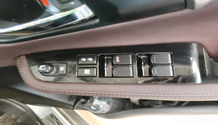 2022 Maruti Grand Vitara ALPHA SMART HYBRID, Petrol, Manual, 22,597 km, interior