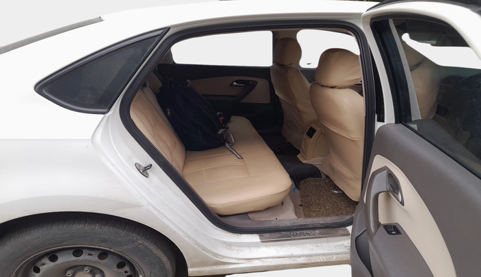 2013 Volkswagen Vento COMFORTLINE DIESEL 1.6, Diesel, Manual, 86,250 km, interior