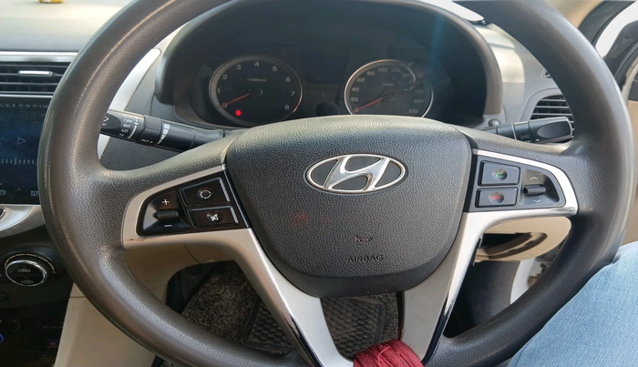 2014 Hyundai Verna FLUIDIC 1.6 VTVT SX, Petrol, Manual, 1,49,240 km, interior