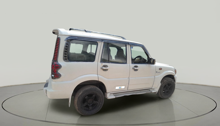 2011 Mahindra Scorpio SLE, Diesel, Manual, 1,81,218 km, exterior