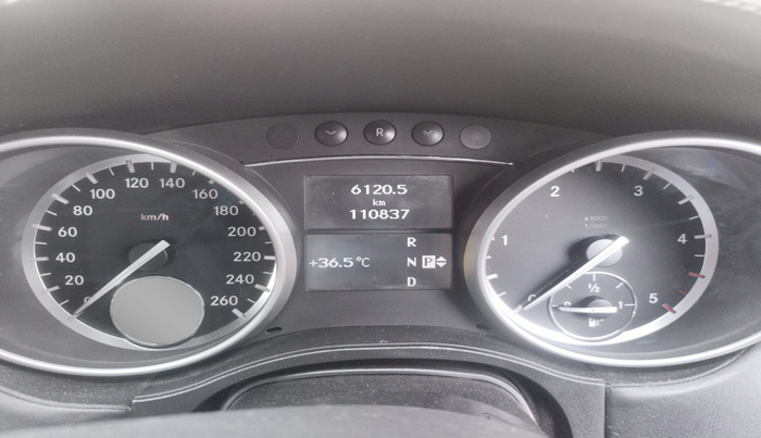 2011 Mercedes Benz GL Class 350 CDI GRAND EDITION, Diesel, Automatic, 1,10,837 km, interior