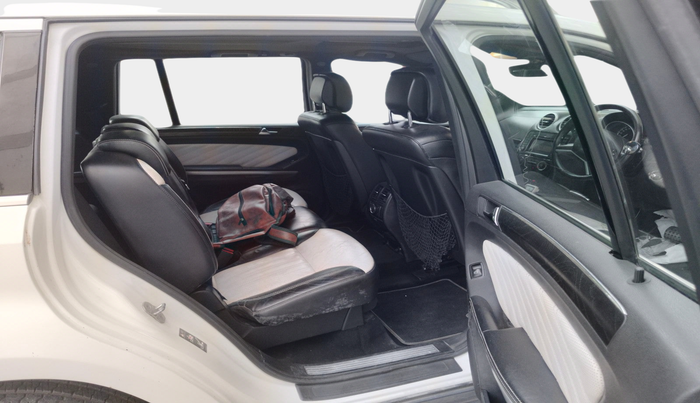 2011 Mercedes Benz GL Class 350 CDI GRAND EDITION, Diesel, Automatic, 1,10,837 km, interior