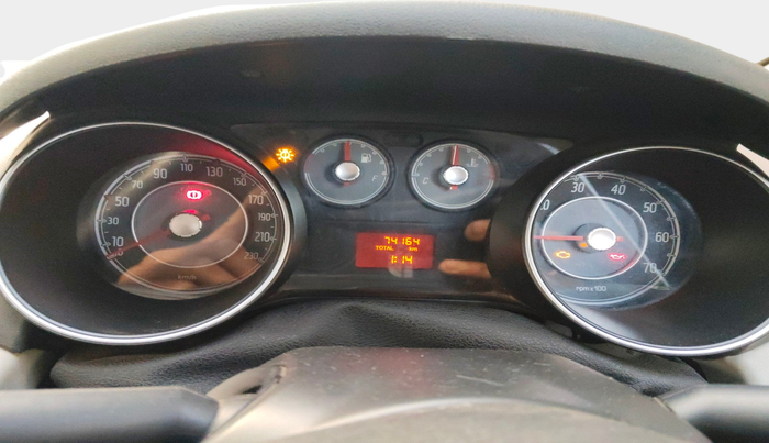 2017 Fiat Linea ACTIVE 1.4 L, Petrol, Manual, 74,164 km, interior