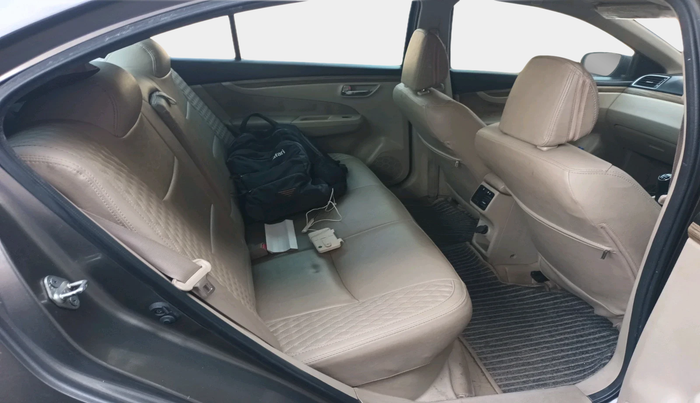 2018 Maruti Ciaz DELTA 1.5 SHVS MT PETROL, Petrol, Manual, 1,19,641 km, interior