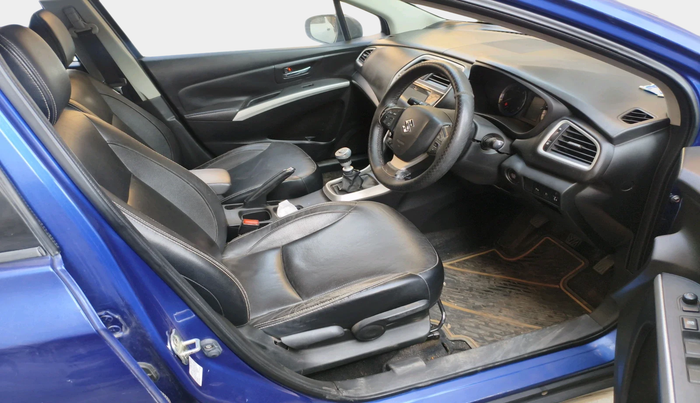 2015 Maruti S Cross ALPHA 1.6, Diesel, Manual, 79,782 km, interior