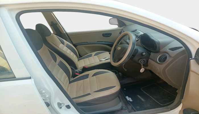 2016 Hyundai i10 MAGNA 1.1, Petrol, Manual, 34,880 km, interior