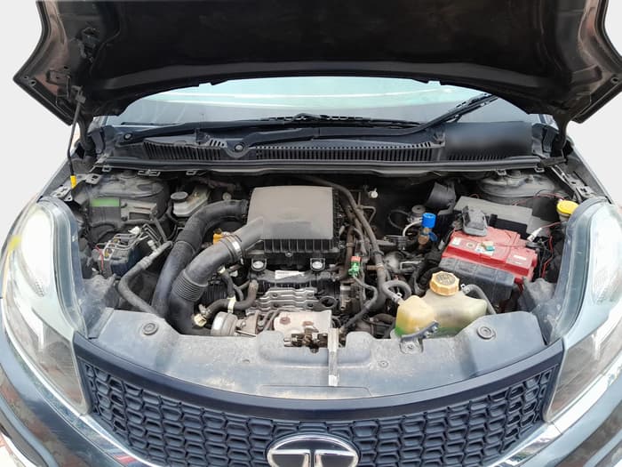 2017 Tata NEXON XE PETROL, Petrol, Manual, 1,12,151 km, exterior
