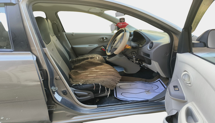 2015 Datsun Go Plus T, Petrol, Manual, 70,666 km, interior