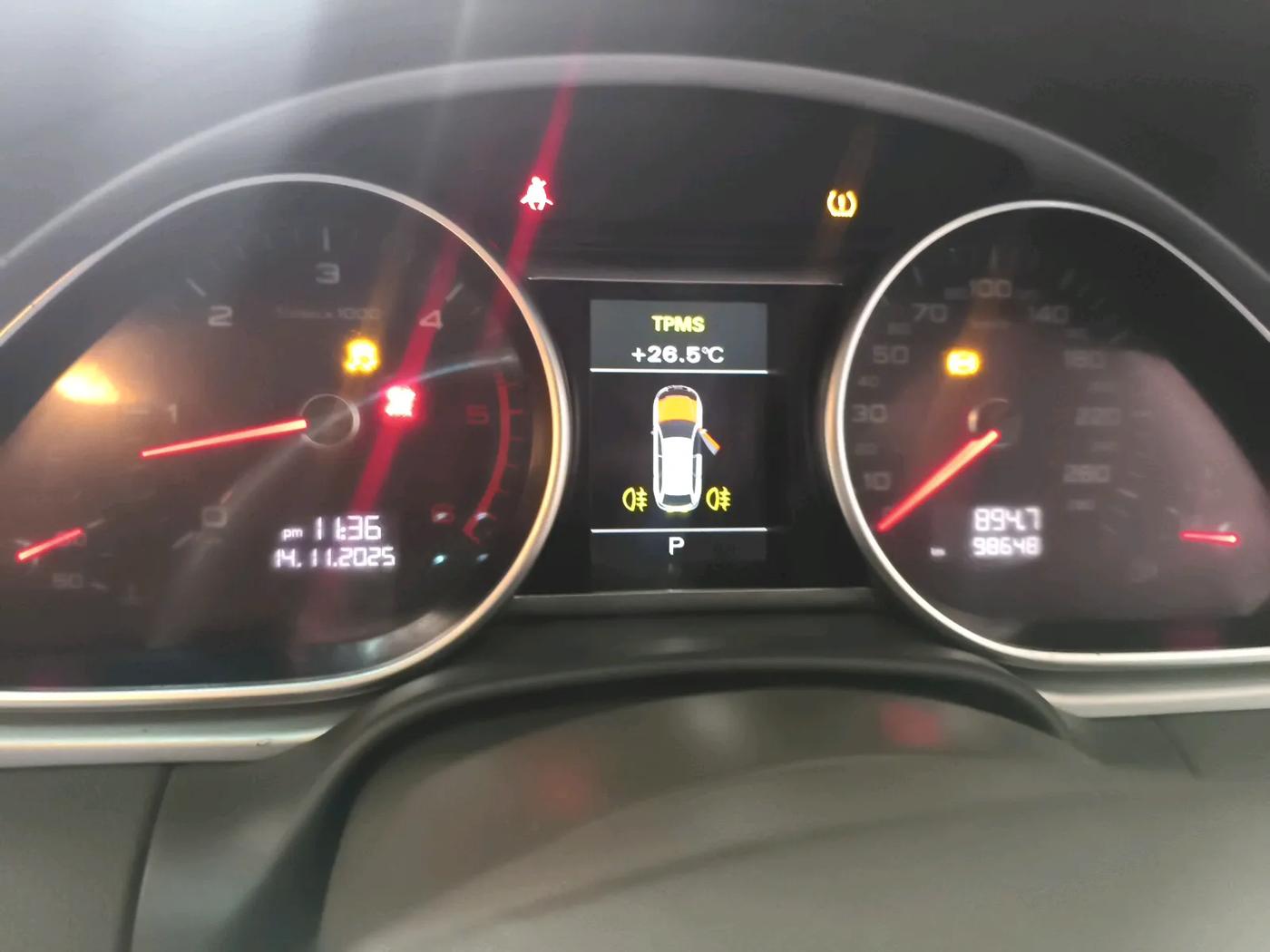 2013 Audi Q7 3.0 TDI QUATTRO, Diesel, Automatic, 98,648 km, interior