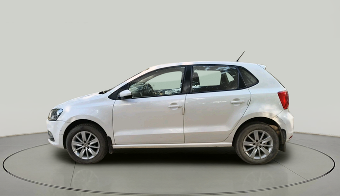 2016 Volkswagen Polo HIGHLINE1.5L, Diesel, Manual, 2,39,133 km, exterior