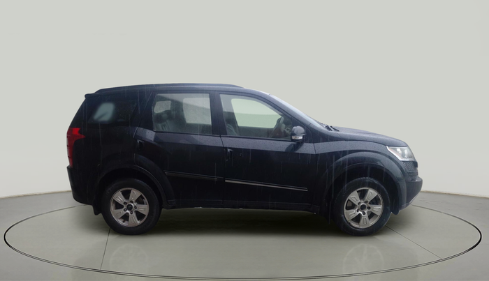 2015 Mahindra XUV500 W8, Diesel, Manual, 87,464 km, exterior
