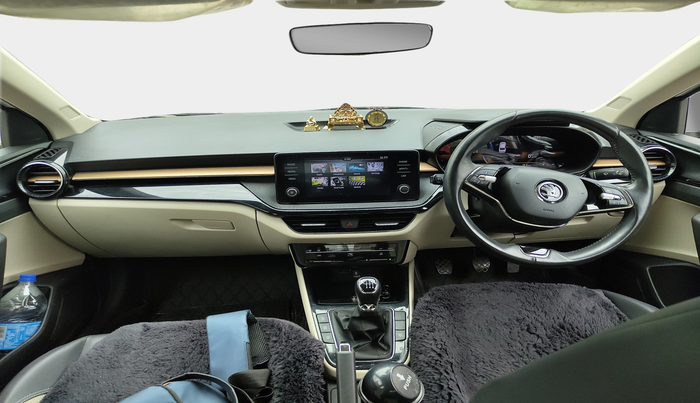 2023 Skoda SLAVIA STYLE 1.0L TSI MT, Petrol, Manual, 18,707 km, interior