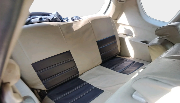 2017 Maruti Ertiga VXI, CNG, Manual, 1,74,105 km, interior