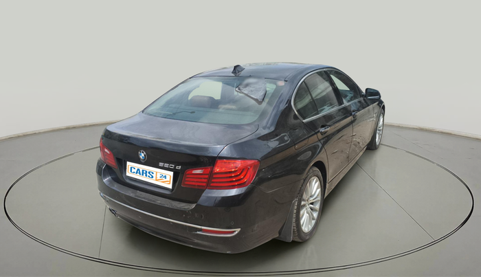 2015 BMW 5 Series 520D LUXURY LINE, Diesel, Automatic, 67,920 km, exterior