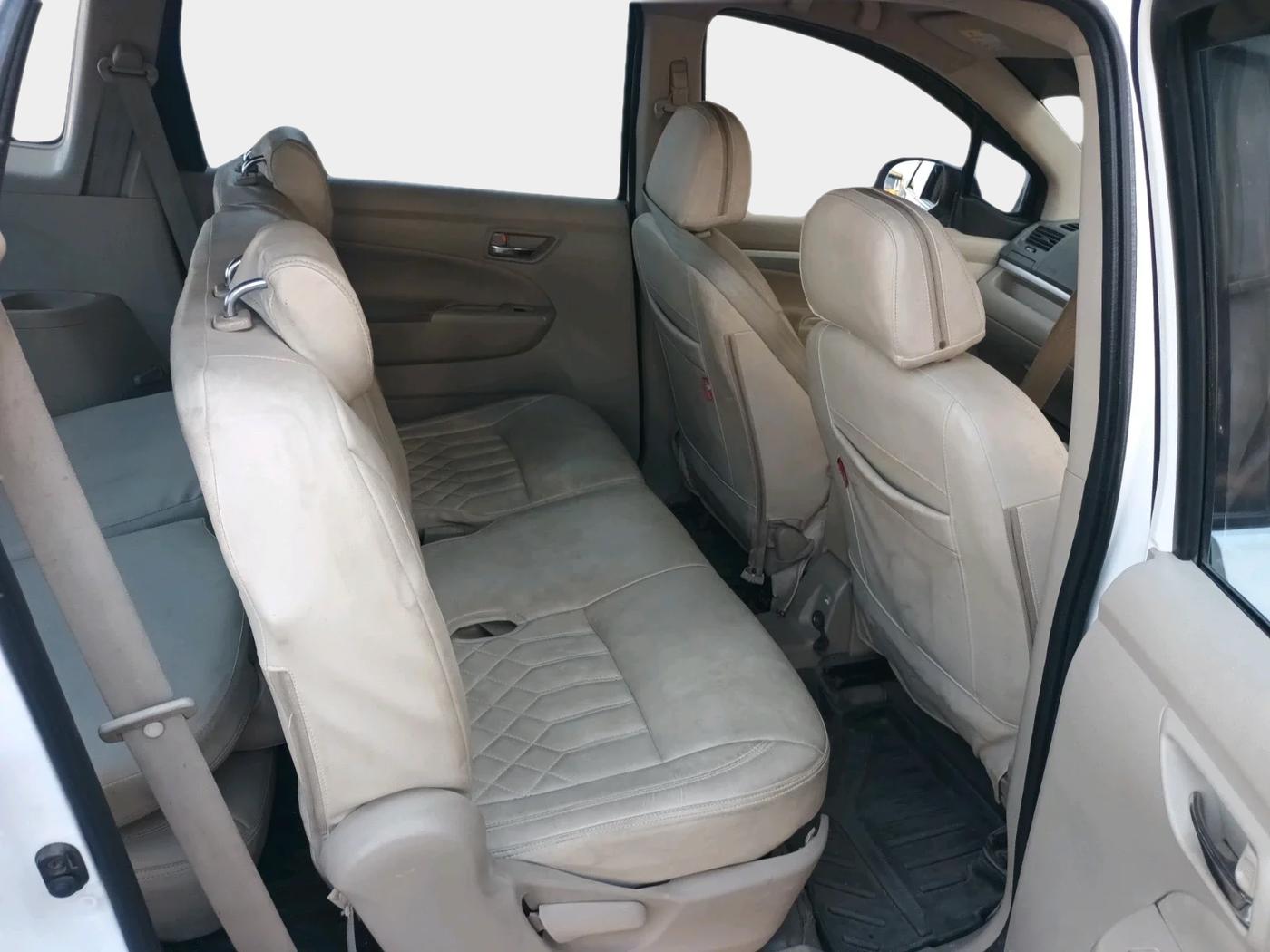 2017 Maruti Ertiga VXI, CNG, Manual, 1,07,197 km, interior