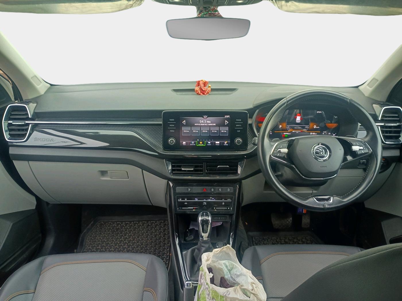 2023 Skoda KUSHAQ STYLE 1.0L TSI AT (6 AIRBAGS), Petrol, Automatic, 30,996 km, interior