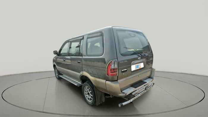 2012 Chevrolet Tavera NEO LT L 9 STR BS III, Diesel, Manual, 1,54,596 km, exterior