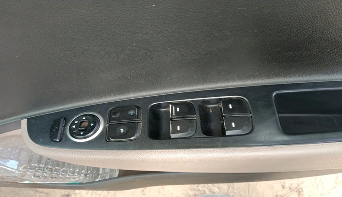 2013 Hyundai Grand i10 ASTA 1.1 CRDI (O), Diesel, Manual, 1,08,370 km, interior