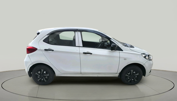 2018 Tata Tiago XE PETROL, Petrol, Manual, 31,845 km, exterior