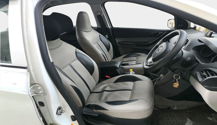 2018 Tata Tiago XE PETROL, Petrol, Manual, 31,845 km, interior