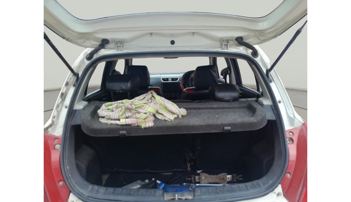 2016 Maruti Swift VXI, Petrol, Manual, 80,987 km, exterior